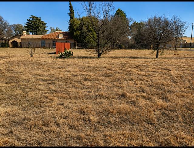 1,952M² VACANT LAND FOR SALE IN HENLEY ON KLIP